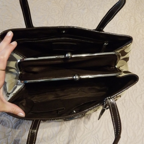 Coach Purse - Picture 5 of 8